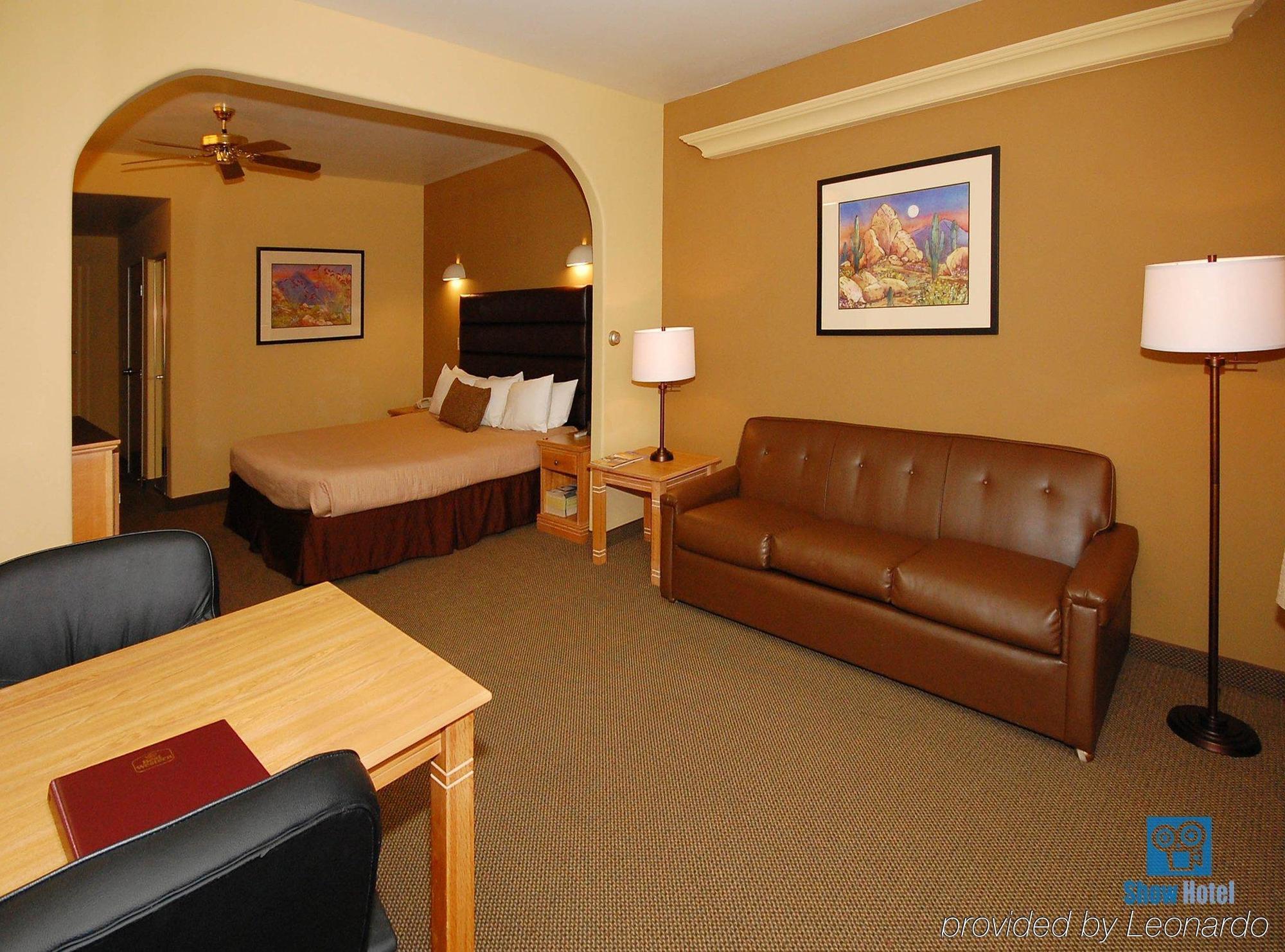 Quality Inn & Suites Phoenix Nw - Sun City Youngtown Номер фото