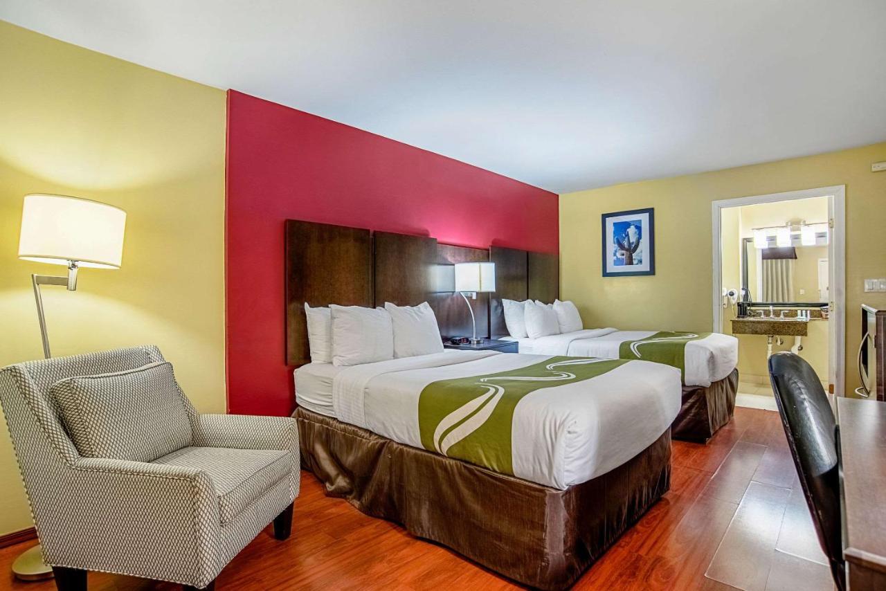 Quality Inn & Suites Phoenix Nw - Sun City Youngtown Экстерьер фото